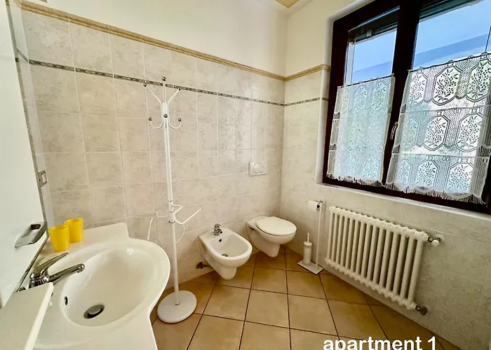 Casa Vista Castelli 카노비오